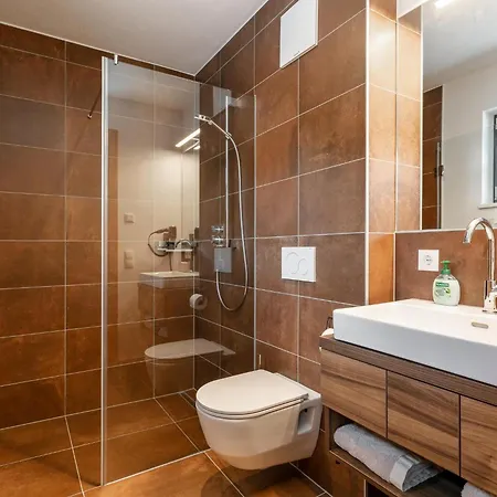 Tauernlodge Eben D4 *