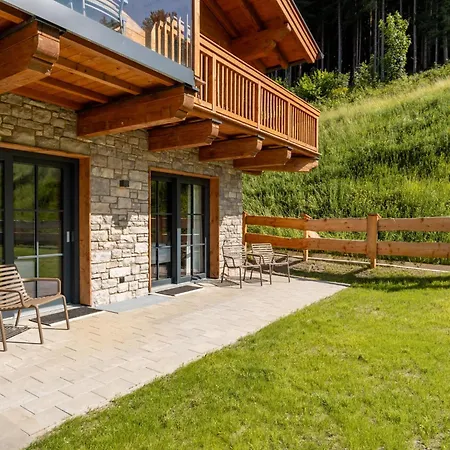 Tauernlodge Eben D4 Chalet