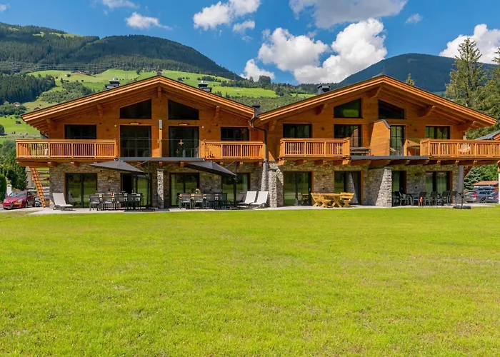 Tauernlodge Eben D4 Chalet *